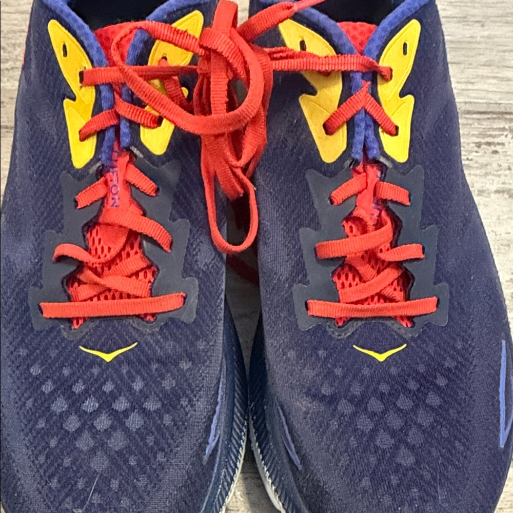 Hoka Men's Clifton Men’s Navy and Red Athletic Shoes Size 11 - Picture 3 of 9